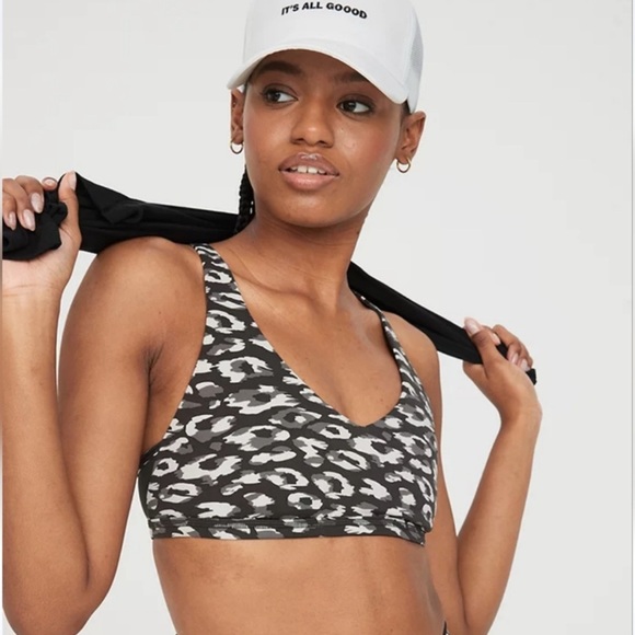 NWT Offline By Aerie Goals Plunge‎ Sports Bra - Picture 3 of 7